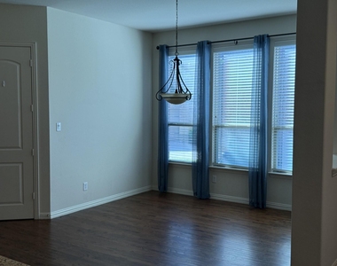 13721 Vera Cruz Road - Photo Thumbnail 3