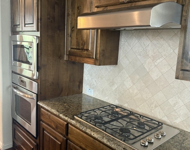 13721 Vera Cruz Road - Photo Thumbnail 10