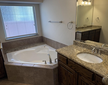 13721 Vera Cruz Road - Photo Thumbnail 13