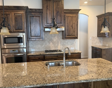 13721 Vera Cruz Road - Photo Thumbnail 9