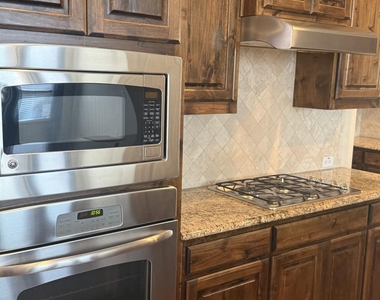 13721 Vera Cruz Road - Photo Thumbnail 8