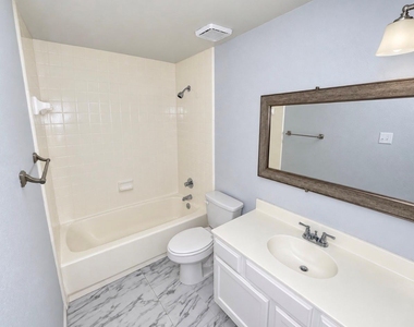 7126 Holly Hill Drive - Photo Thumbnail 5