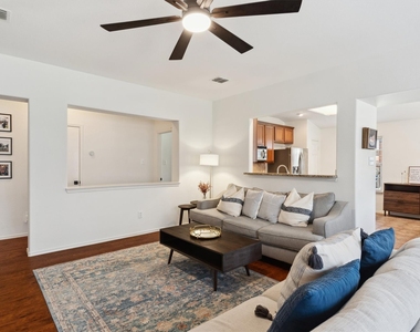 2685 Calmwater Drive - Photo Thumbnail 8