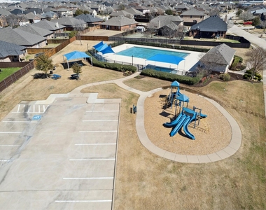 2685 Calmwater Drive - Photo Thumbnail 35