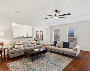 2685 Calmwater Drive - Photo Thumbnail 6