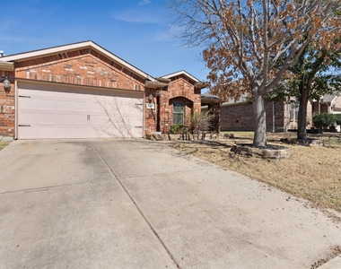 2685 Calmwater Drive - Photo Thumbnail 2
