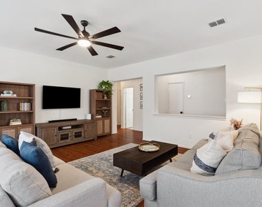 2685 Calmwater Drive - Photo Thumbnail 5