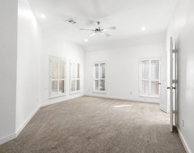 7577 Petersburgh Place - Photo Thumbnail 14