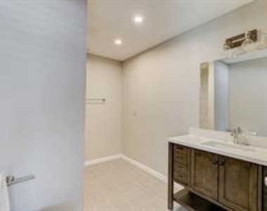 2422 Jewell Drive - Photo Thumbnail 14
