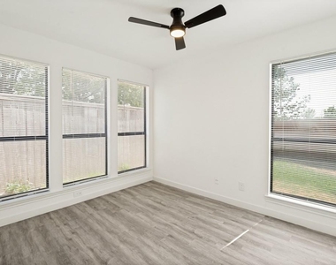 18240 Midway Road - Photo Thumbnail 14