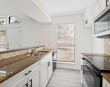18240 Midway Road - Photo Thumbnail 6