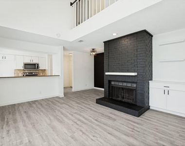 18240 Midway Road - Photo Thumbnail 4