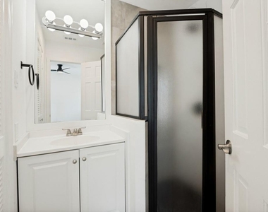 18240 Midway Road - Photo Thumbnail 18