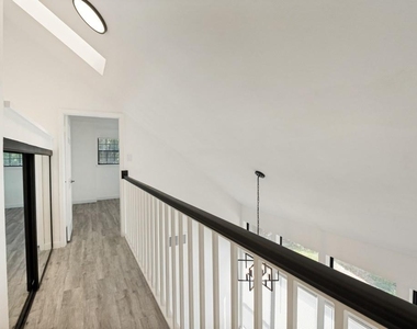 18240 Midway Road - Photo Thumbnail 9