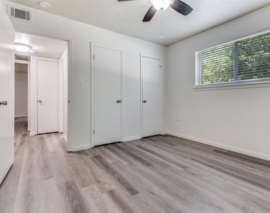 428 N Dallas Avenue - Photo Thumbnail 14