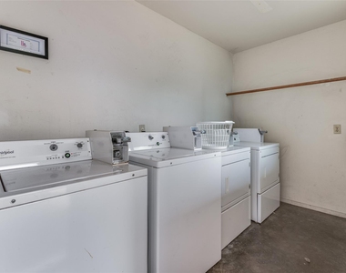 428 N Dallas Avenue - Photo Thumbnail 20