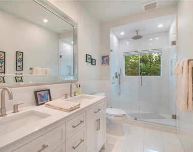 11804 Forest Lakes Lane - Photo Thumbnail 16