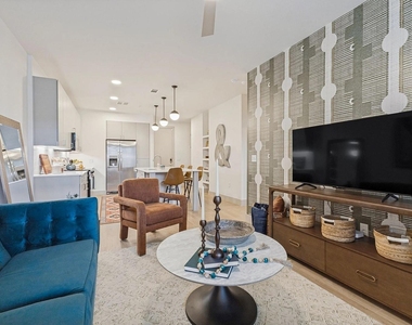 1506 N Prairie Avenue - Photo Thumbnail 9