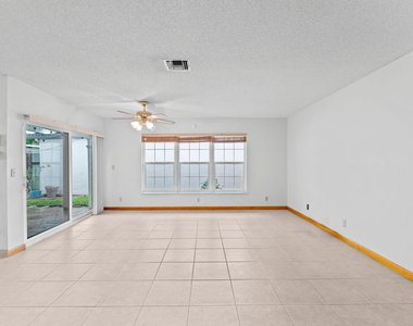 5611 Sw 97th Terrace - Photo Thumbnail 14