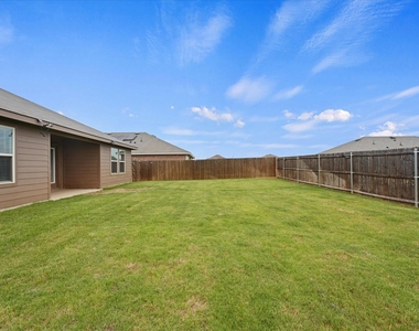 1403 Thunder Canyon Way - Photo Thumbnail 25