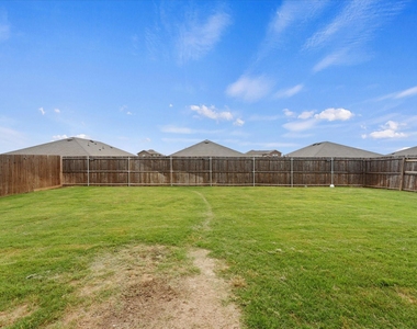 1403 Thunder Canyon Way - Photo Thumbnail 24