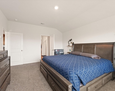 1403 Thunder Canyon Way - Photo Thumbnail 12