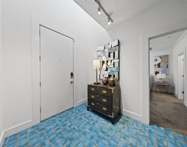 4312 Mckinney Avenue - Photo Thumbnail 5