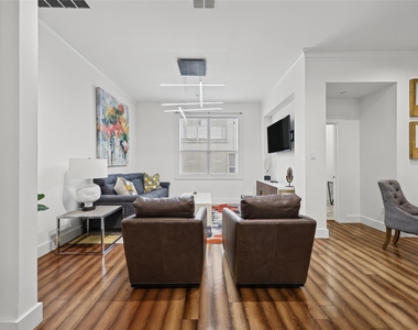 4312 Mckinney Avenue - Photo Thumbnail 24
