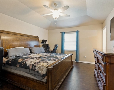 625 Park Center Boulevard - Photo Thumbnail 19