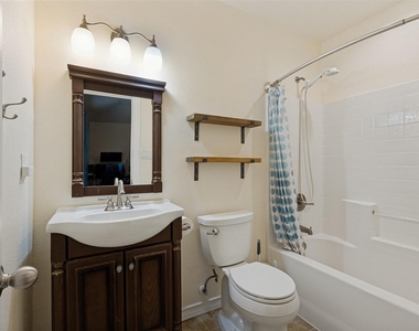 625 Park Center Boulevard - Photo Thumbnail 21