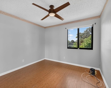 10377 Nw 3rd Street - Photo Thumbnail 14