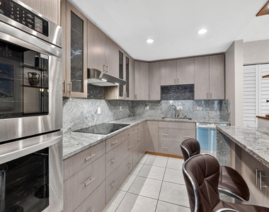 10377 Nw 3rd Street - Photo Thumbnail 7
