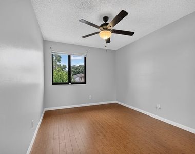 10377 Nw 3rd Street - Photo Thumbnail 13