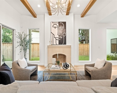 8730 Rexford Drive - Photo Thumbnail 21