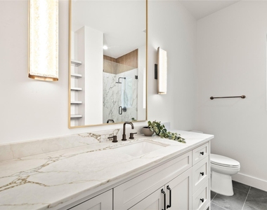 8730 Rexford Drive - Photo Thumbnail 10