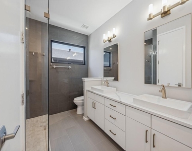 6028 Hudson Street - Photo Thumbnail 14