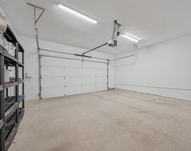 6028 Hudson Street - Photo Thumbnail 4