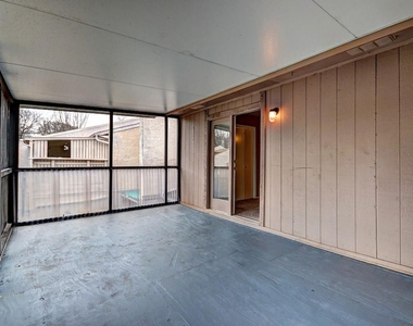 707 E Shady Grove Road - Photo Thumbnail 14