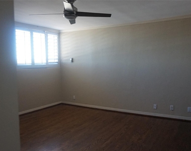 3883 Turtle Creek Boulevard - Photo Thumbnail 14