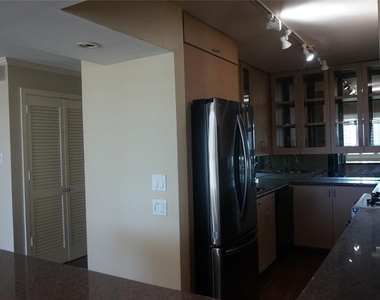 3883 Turtle Creek Boulevard - Photo Thumbnail 7