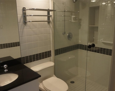 3883 Turtle Creek Boulevard - Photo Thumbnail 8