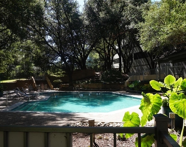 3883 Turtle Creek Boulevard - Photo Thumbnail 22