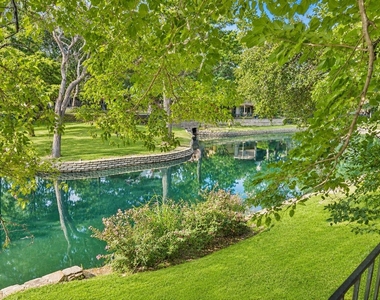 1806 Lakecrest Court - Photo Thumbnail 36