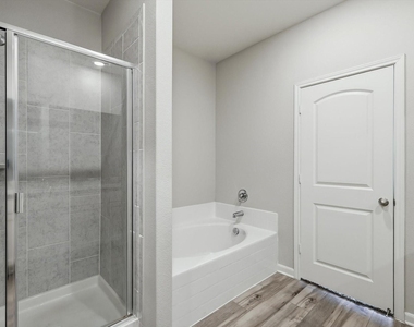 2029 Yarbrough Drive - Photo Thumbnail 14