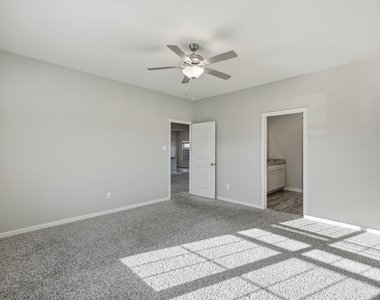 2029 Yarbrough Drive - Photo Thumbnail 18