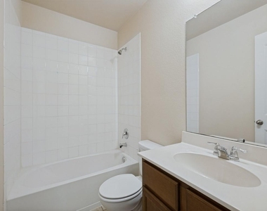 1201 Jasper Crossing - Photo Thumbnail 27