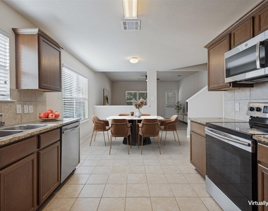 1201 Jasper Crossing - Photo Thumbnail 7