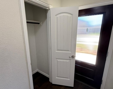 8529 Grand Oak Road - Photo Thumbnail 23