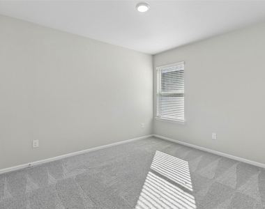 14068 Drover Street - Photo Thumbnail 14