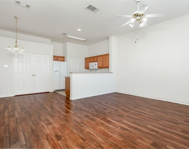 1727 Preston On The Lake Boulevard - Photo Thumbnail 2